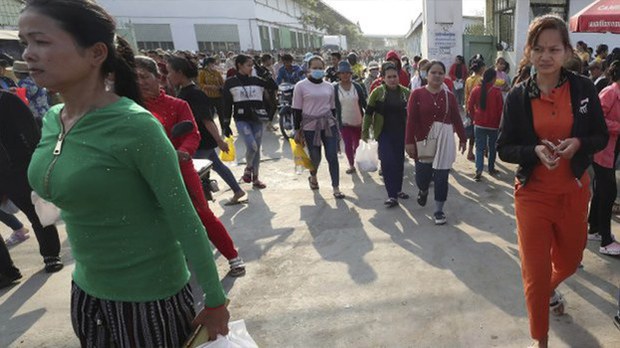 ​អង្គការ​​សមាគម​និង​​សហជីព​ជិត​​៤០​ស្ថាប័ន​ចេញ​​សេចក្ដី​ថ្លែង​ការណ៍​​ព្រួយបារម្ភ​​ពី​សុខភាព​និង​​សុវត្ថិភាព​​​​កម្មករ​​​នៅ​​កន្លែង​​ការងារ​​ក្នុង​​ពេល​​មាន​​វិបត្តិ​ជំងឺ​កូវីដ-១៩