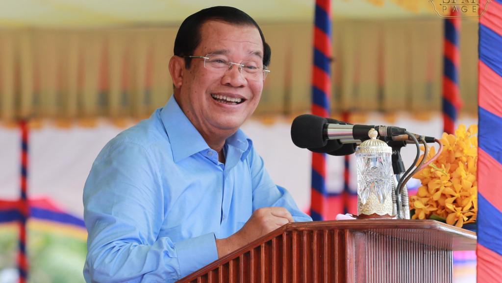 លោក​ ហ៊ុន សែន ​ប្រកាស​ជួប​ជាមួយ​ក្រុម​ជន​ជាតិ​ចិន​នៅ​កម្ពុជា​ឱ្យ​បាន​៩ឆ្នាំ​ទៀត​ក្នុង​តំណែង​ជា​នាយក​រដ្ឋ​មន្រ្តី​