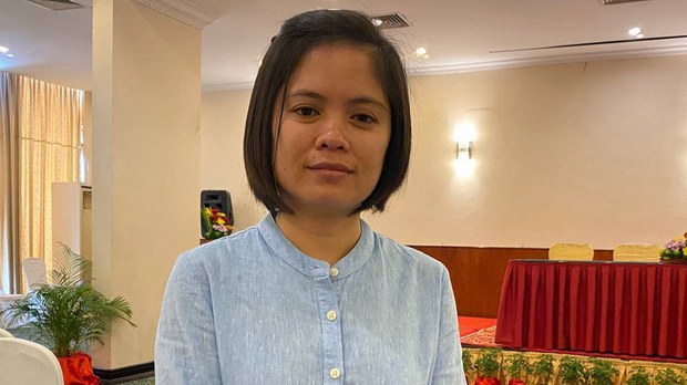 អាមេរិក ផ្តល់​ពានរង្វាន់​អ្នកការពារ​សិទ្ធិមនុស្សសកល​ប្រចាំឆ្នាំ​ឲ្យ​កញ្ញា ឈឹម ស៊ីថរ