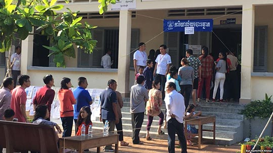 ក្រសួងមហាផ្ទៃ បង្កើតក្រុមការងារ តាមដាន និងដោះស្រាយ បាតុភាពអសកម្ម ពេលបោះឆ្នោត សកល