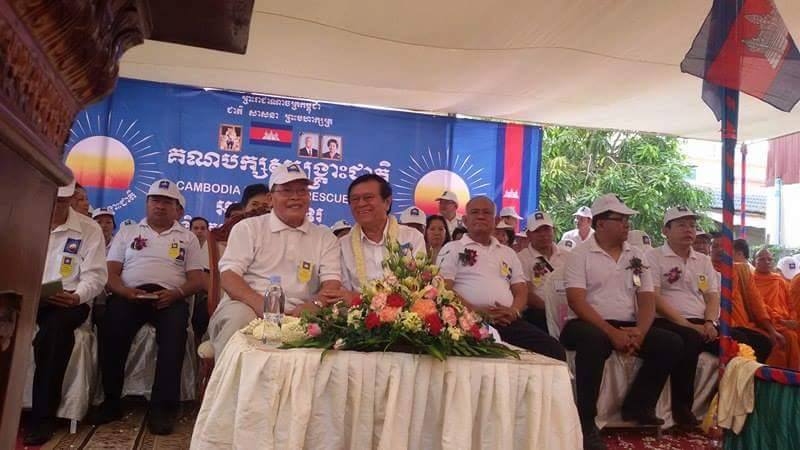 បក្សប្រឆាំងកំណត់យកគោលការណ៍បែបស្ងៀមស្ងាត់