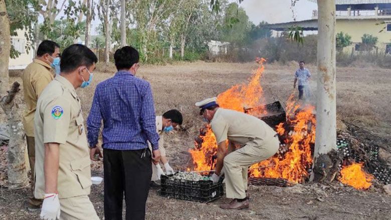 ពងមាន់​ពងទា​ និង​ពងក្រួច​ខូចគុណភាព​ជាង​ ៤ ​ម៉ឺន​គ្រាប់​ នាំចូល​ពី​វៀតណាម​ត្រូវ​ដុតចោល
