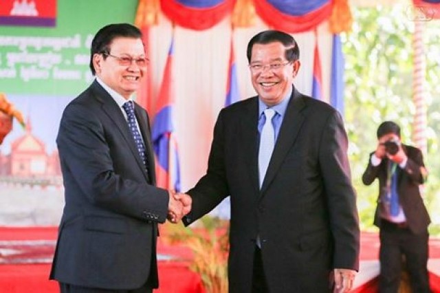 សម្តេច ហ៊ុន សែន សាទរលោក ថងលួន ស៊ីសូលីត ដែលក្លាយជាប្រធានាធិបតីឡាវ 