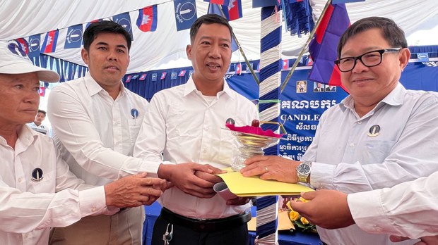  គណបក្ស​ភ្លើង​ទៀន​ចាប់​ផ្ដើម​យុទ្ធនាការ​ពង្រឹង​​សមាជិក​បក្ស​តាម​មូលដ្ឋាន ដើម្បី​ទទួល​បាន​​ការ​​គាំទ្រ​​ពី​​ប្រជាពលរដ្ឋ