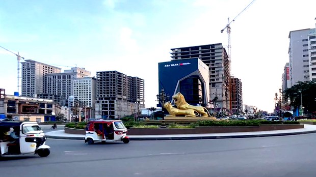 អ្នក​រត់​កង់​បី និង​តាក់ស៊ី​នៅ​ខេត្តព្រះសីហនុ​ទទូច​ឱ្យ​លោក ហ៊ុន ម៉ាណែត ទប់ស្កាត់​ជនបរទេស​ដណ្ដើម​ការងារ​ពួកគាត់