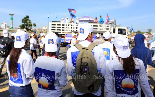 សកម្មជន​បក្ស​ប្រឆាំង​នៅ​តំបន់​ខ្មែរ​ក្រហម​ផ្ដាច់​ខ្លួន​ខេត្ត​ប៉ៃលិន​ត្រៀម​ទៅ​ទទួល​​លោក​ សម រង្ស៊ី វិល​ចូល​ស្រុក​ដោយ​មិន​ខ្លាច​អាជ្ញាធរ​គំរាម​ចាប់​ខ្លួន