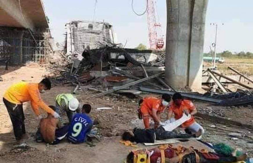 ពលករខ្មែរជិត១០នាក់រងរបួសដោយសារសំណង់ស្ពានអាកាសបាក់សង្កត់ពីលើ