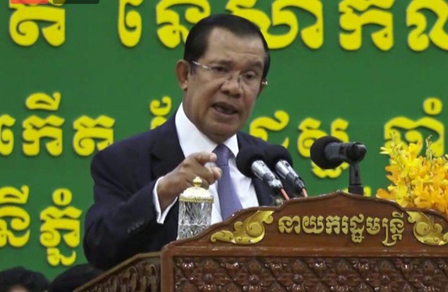 លោក ហ៊ុន សែន ប្រកាសថាអាចកាន់តំណែងដល់ឆ្នាំ២០៣៥ ដើម្បីលេងល្បែងនយោបាយជាមួយលោក សម រង្ស៊ី
