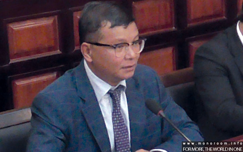 ហុង ជួនណារ៉ុង៖ ពេលបង្រៀន ហាមនិយាយរឿងនយោបាយ!