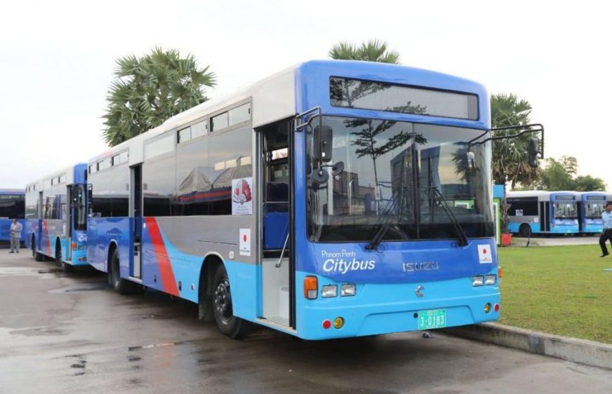 រដ្ឋាភិបាល​ត្រៀម​​រថយន្ត​ក្រុង​ជិត​២០០គ្រឿង​សម្រាប់​​ដឹក​ពលរដ្ឋ​នា​ឱកាស​បុណ្យ​ភ្ជុំបិណ្ឌ​ដោយ​មិន​យក​ប្រាក់