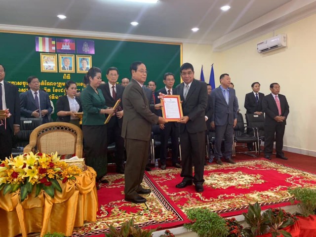 លោក យស ណា​ស៊ី និង​សមាជិក​២៦​នាក់​ទៀត​ចូលកាន់​មុខតំណែង​ក្រុមប្រឹក្សា​ខេត្តតាកែវ​