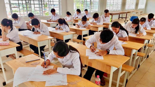 អ្នក​ធ្វើការ​វិស័យ​អប់រំ​បារម្ភ​ថា គុណភាព​អប់រំ​នៅ​កម្ពុជា​នឹង​បន្ត​ធ្លាក់ចុះ ខណៈ​វិបត្តិ​ជំងឺ​កូវីដ​១៩