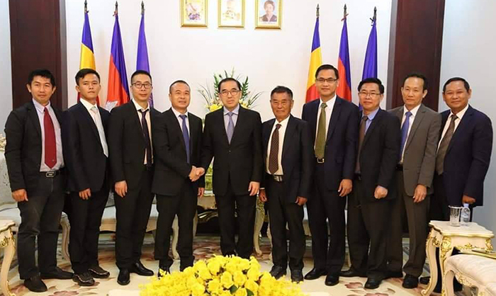 ក្រុមហ៊ុន​ចិន​២ បង្ហាញ​គម្រោង​វិនិយោគ​ការកែច្នៃ​កសិផល​នៅ​កម្ពុជា​