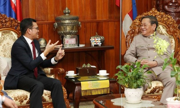  អ្នកជំនាញ​ប្រព័ន្ធផ្សព្វ​ផ្សាយរិះគន់​ការ​បង្កើន​ចំនួន​រដ្ឋលេខាធិការ​ក្នុង​ក្រសួង​ព័ត៌មាន