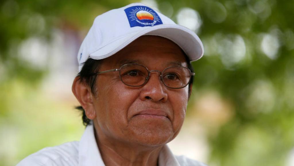 ចុង​សប្ដាហ៍​នេះ ក្រុម​មេធាវី​លោក​កឹម សុខា ទាំង​៨​រូប​នឹង​ជួប​ប្រជុំ​គ្នា​ដើម្បី​សរសេរ​លិខិត​ស្នើ​សុំ​ឲ្យ​ចៅ​ក្រម​ស៊ើប​សួរ​នាំ​ខ្លួន​លោក​កឹម សុខា មក​សួរ​ចម្លើយ​នៅ​តុលាការ​ក្រុង​ភ្នំពេញ