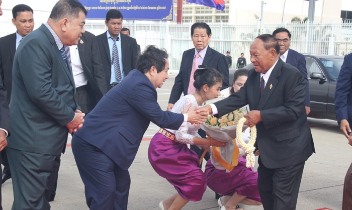 លោក​ហេង សំរិន ​ទៅបំពេញ​ទស្សនកិច្ច​​នៅ​វៀតណាម​ និង​ឡាវ​