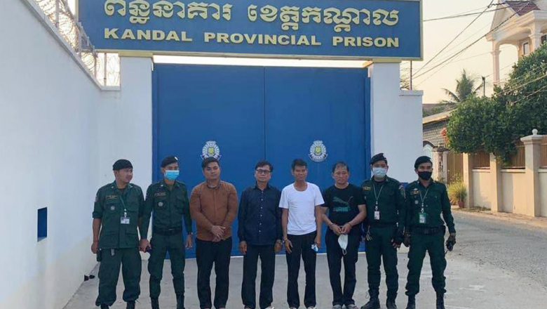 ជន​ ៤ ​នាក់​ ក្លែង​លិខិត​បង្គាប់ការ​នាយករដ្ឋមន្ត្រី​ត្រូវ​តុលាការ​ចោទប្រកាន់ និង​បញ្ជូន​ទៅ​ឃុំខ្លួន