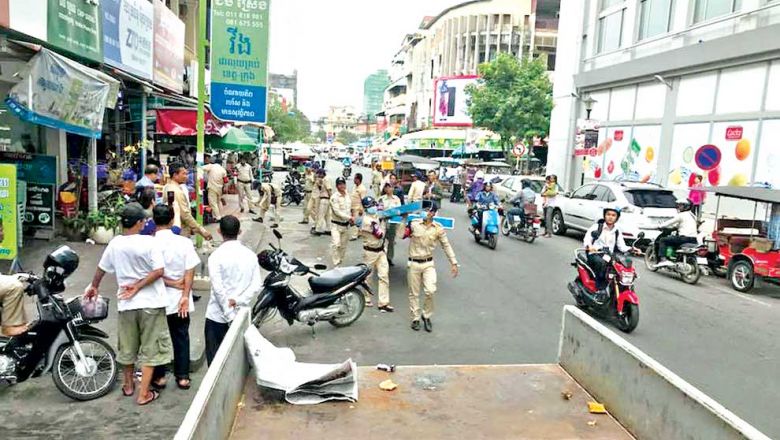 តើ​យក​សូចនាករ​អ្វី​មក​វាស់​វែង​​​ ការ​ដោះស្រាយ​ករណី​រំលោភ​ចិញ្ចើម​ផ្លូវ?