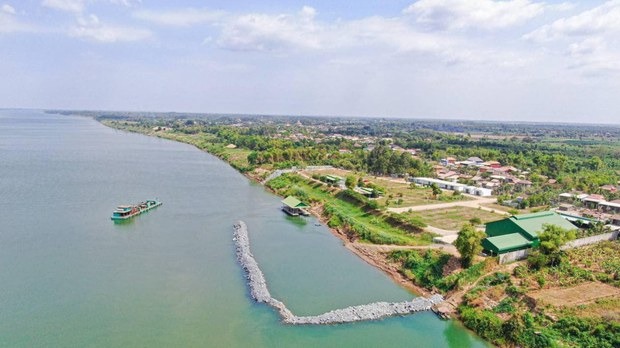  សកម្មជន​បរិស្ថាន​ស្នើ​ឱ្យ​អាជ្ញាធរ​អនុវត្ត​ច្បាប់​ឱ្យ​មាន​តម្លាភាព​ចំពោះ​អ្នក​ចាក់​ថ្ម​ចូល​ទន្លេ