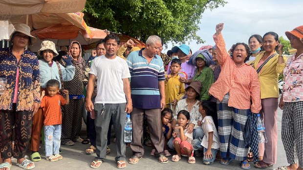 ជន​ជាតិ​ដើម​ព្នង ៣ភូមិ ព្រមាន​ធ្វើ​បាតុកម្ម​ដេកនៅ​សាលា​ខេត្ត​មណ្ឌលគិរី​ បើអាជ្ញាធរ​មិន​ប្រគល់​ដី​សហគមន៍​ជូន​ពួកគាត់​វិញ​ទេ