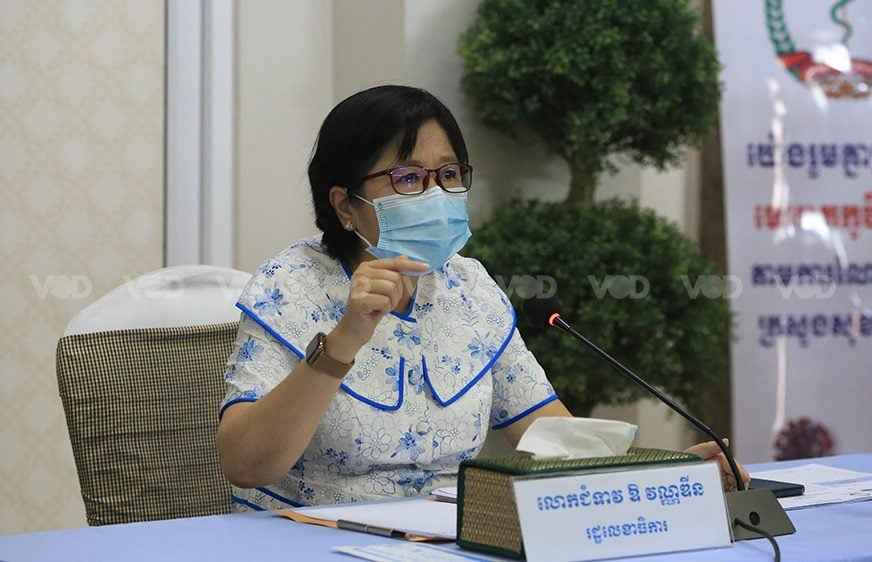 ក្រសួង​​ច្រាន​ចោល​​ព័ត៌មាន​​ដែល​​ថា​មាន​ការ​​លក់​​វ៉ាក់សាំង​​កូ​វី​ដ​រ​បស់​​ចិន​​ក្នុង​​មន្ទីរ​ពេទ្