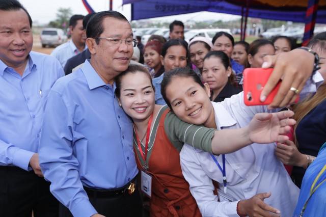 សម្ពាធ​អន្តរជាតិ​? លោក ហ៊ុន សែន ថាការលើកឡើង​បែបនេះជាការ​បិទផ្លូវ​ខ្លួនឯង​