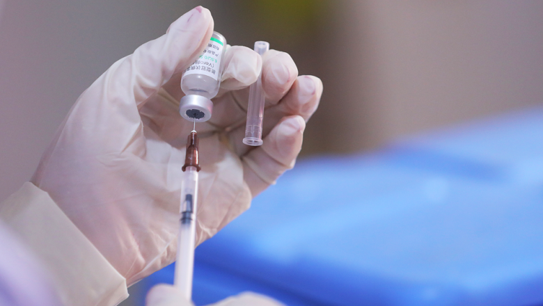 លោក ហ៊ុន សែន ប្រកាស​យុទ្ធនា​ការចាក់​វ៉ាក់សាំង​ការពារ​កូវីដ​ ១៩​ ទ្រង់ទ្រាយ​ធំ​ចំនួន​ ១ ​លានដូស ​ក្នុង​រយៈពេល​ ១ ​ខែ