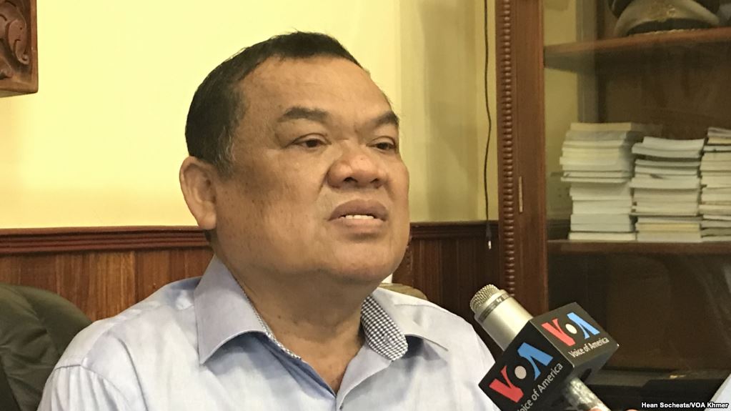 លោក ញឹក ប៊ុនឆៃ​នឹង​គ្រង​តំណែង​ប្រធាន​បក្ស​ខ្មែរ​រួបរួម​ជាតិ​ឡើងវិញ ក្រោយ​ត្រូវ​បាន​ដោះលែង​ឱ្យ​នៅ​ក្រៅ​ឃុំ