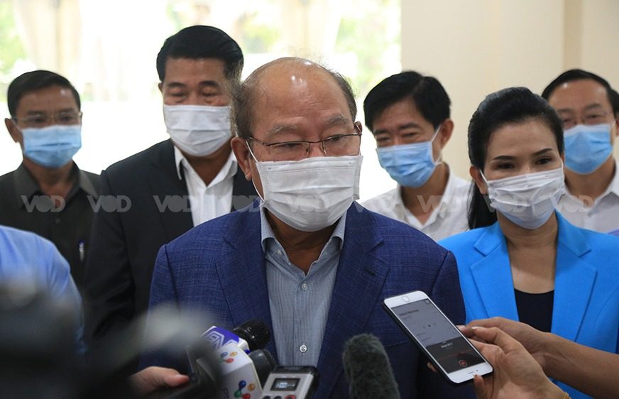 ក្រសួង​ធ្វើ​​យុទ្ធនា​ការ​អប់រំ​​​​ពលរដ្ឋ​​​ក្រោម​​ប្រធាន​បទ​​ «រួមគ្នា​​ទទួល​ខុស​ត្រូវ​​ទប់​ស្កាត់​​ការ​ចម្លង​​វីរុស​​កូវីដ-១៩»