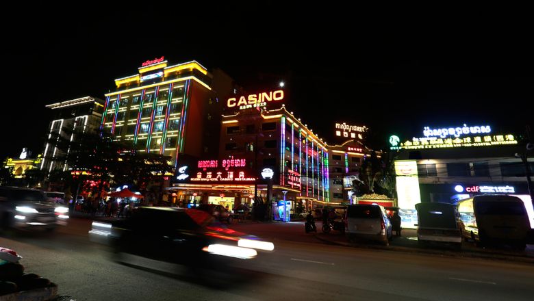 ការបង្ក្រាប​ល្បែង​ស៊ីសង​ធ្វើឡើង​បាន​ជិត​ ១ ម៉ឺន​ទីតាំង និង​មនុស្ស​ជាង ២៥០ ​នាក់ ​ត្រូវ​បញ្ជូន​ទៅ​តុលាការ 