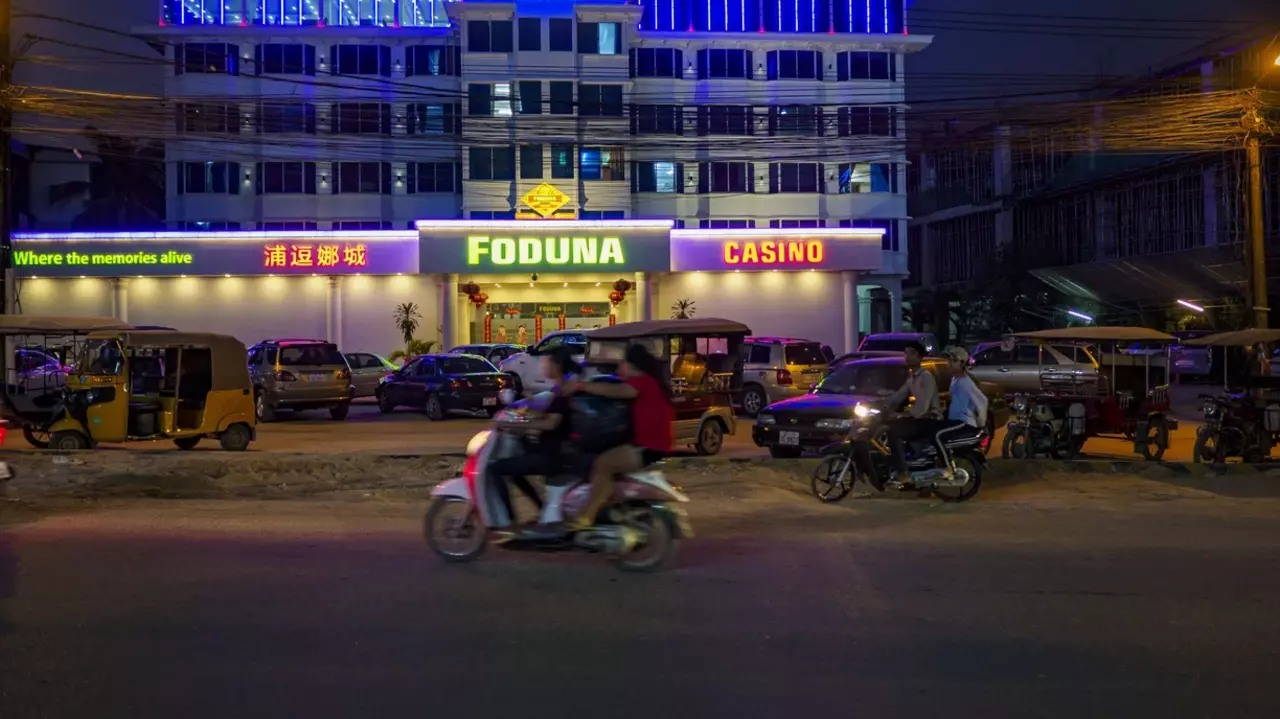 សំណុំរឿងជួញដូរមនុស្សដែលកើតមាននៅកម្ពុជាត្រូវបានលើកបង្ហាញជាថ្មីនៅក្នុងទំព័រកាសែតបរទេស