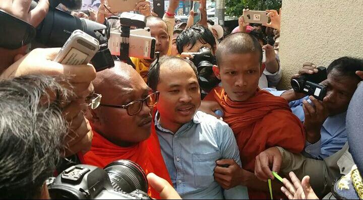 នៅរសៀលថ្ងៃនេះលោក គឹម សុខ នឹងត្រូវនាំមកសាកសួរបន្ថែមទៀត​ នៅសាលាដំបូងរាជធានីភ្នំពេញ