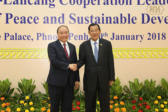 លោក ង្វៀន សួនហ៊្វុក នាយករដ្ឋមន្រ្តី នៃសាធារណរដ្ឋសង្គមនិយមវៀតណាម បានលើកឡើងថា ឆ្នាំ២០១៧ ទំហំពាណិជ្ជកម្មរវាងកម្ពុជា និងវៀតណាម មានទឹកប្រាក់ចំនួន ៣.៨០០លានដុល្លារអាមេរិក