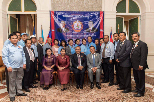 លោក ហ៊ុន សែន ៖ សន្ទុះការគាំទ្រ នៅក្រៅប្រទេស  កើនឡើងខ្លាំង ជាកត្តាជំរុញឲ្យCPP ឈ្នះឆ្នោតឆ្នាំ២០១៨