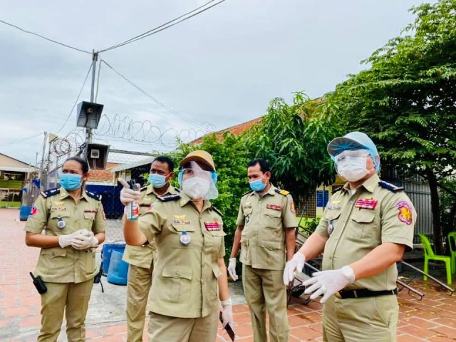 ឆ្លងកូវីដ-១៩ ចូលពន្ធនាគារតាមបណ្ដារាជធានី-ខេត្តជាង១០ហើយ 