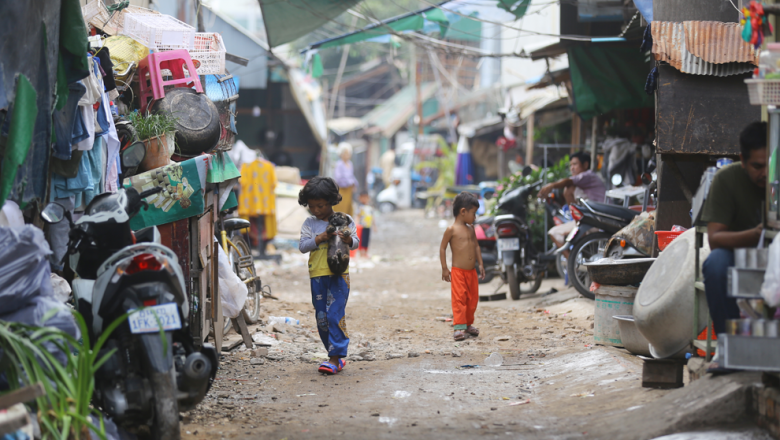 របាយការណ៍ៈ ​គ្រួសារ​ជាង​ពាក់កណ្ដាល​នៃ​​ចំនួន​ពលរដ្ឋ​នៅ​កម្ពុជា​​បន្ថយ​បរិមាណ​ និង​គុណភាព​អាហារ​ ព្រោះ​កូវីដ