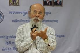 លោកបណ្ឌិត​​ ឡៅ ម៉ុង​ហៃ​ ប្រកាស​ឈប់​ផ្តល់​ការ​អធិ​ប្បាយ​​​
