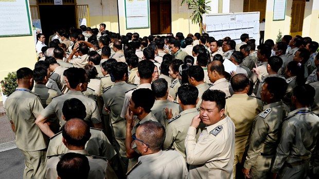 ការបោះឆ្នោតព្រឹទ្ធសភាពោរពេញទៅដោយភាពចម្រូងចម្រាស