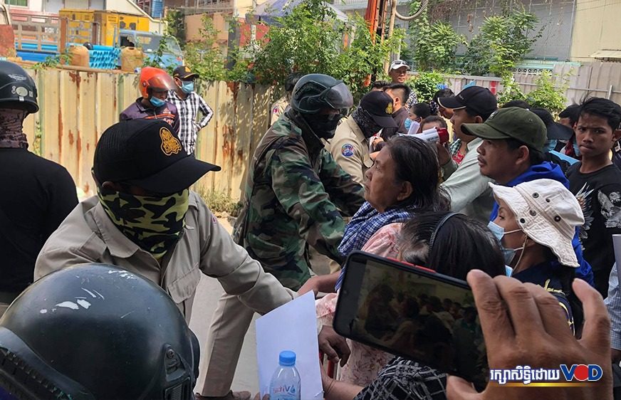 អាជ្ញាធរ​​បដិ​សេ​ធ​សំ​ណើសុំ​​អន្តរា​គមន៍​​រឿង​​ដី​ធ្លី​​របស់​​ពលរដ្ឋ​២៥​គ្រួសារ​​នៅ​​បឹង​​ទំ​ពន់១