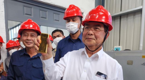 ក្រុមហ៊ុន​ចិន​នៅ​ខេត្ត​ក្រចេះ​អាច​ស្លមាស​ដុំ​ពី​រ៉ែ​មាស​ខ្មែរ​បាន ៦០​គីឡូក្រាម​ក្នុង​ពេល​សាកល្បង​៣​ខែ