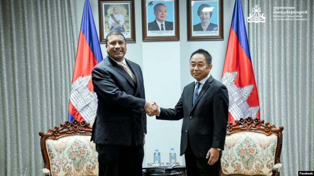 មន្ត្រី​ជាន់​ខ្ពស់​រដ្ឋបាល​ជាតិ​សន្តិសុខ​​នុយក្លេអ៊ែរ​អាមេរិក​លោក Frank A. Rose មក​កម្ពុជា​ដើម្បី​ពិភាក្សា​បញ្ហា​សន្តិសុខ​នុយក្លេអ៊ែរ 