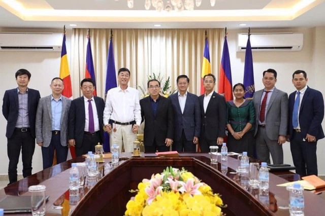 ចិន គ្រោងបង្កើតរោងចក្រចម្រាញ់រុក្ខជាតិឱសថ នៅកម្ពុជា