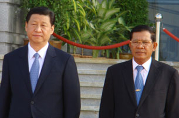 លោក ហ៊ុន សែន សារភាព​ថា លោក​ដឹកនាំ​ប្រទេស​បច្ចុប្បន្ន​ខិត​ទៅ​រក​ចិន