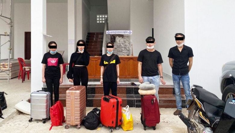 បុរស​ខ្មែរ​ម្នាក់​ដែល​លួច​ដឹក​ជនជាតិ​វៀតណាម ៧ នាក់ គេច​ចេញ​ពី​គោលដៅ​បិទ​ខ្ទប់​ ត្រូវ​ចាប់​បញ្ជូន​ទៅ​តុលាការ