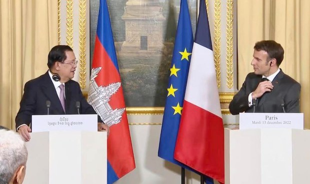  អឺរ៉ុប និង​បារាំង​សន្យា​​ថា នឹង​យកចិត្តទុកដាក់​លើ​ការអនុវត្ត​ប្រជាធិបតេយ្យ​នៅ​កម្ពុជា