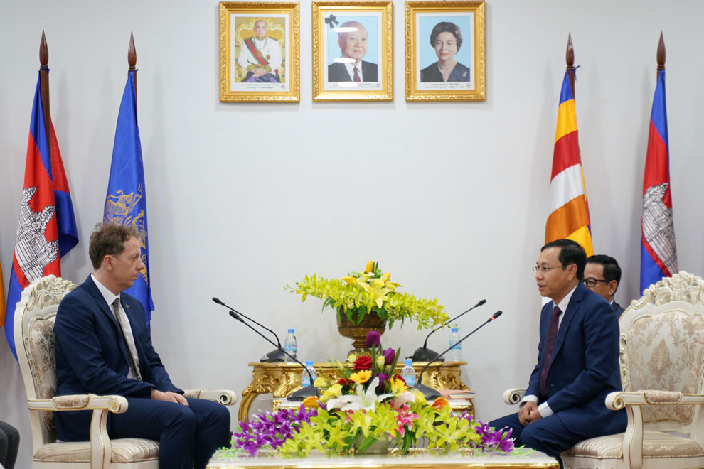 រដ្ឋមន្ត្រី​ក្រសួងផែនកា​រ​ស្នើ EU ផ្តល់ជំនួយ​បច្ចេកទេស​លើ​ការងារ​ជំរឿន​ និង​អង្កេត​ក្នុង​ឆ្នាំ ២០២៤