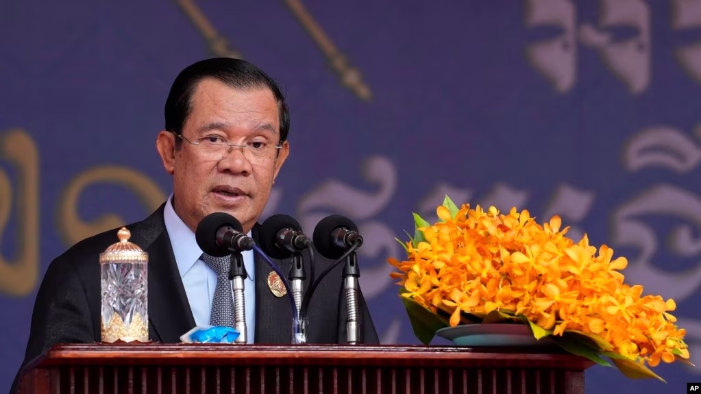 អ្នកឃ្លាំមើល​សិទ្ធិ​មនុស្ស​ថា​ឆ្នាំ​២០២២​កត់​សម្គាល់​ដោយ​ការបង្ក្រាប​បក្ស​ប្រឆាំង​និង​សង្គម​ស៊ីវិល