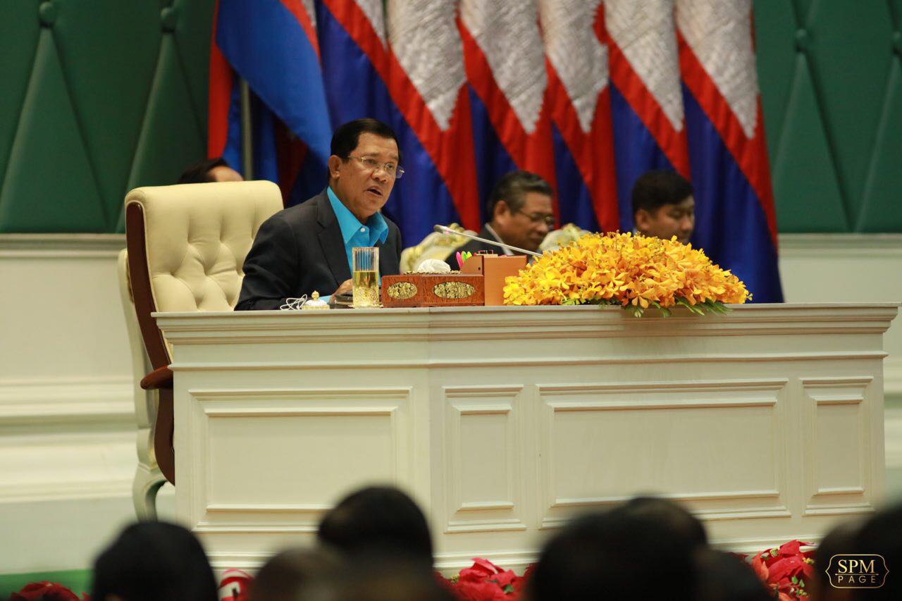 លោក ហ៊ុន សែន ព្រមានអ្នកការទូតកុំឲ្យលើកពីករណីឃុំមន្រ្តីបក្សប្រឆាំង