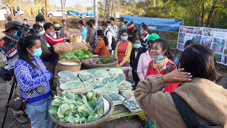 ពលរដ្ឋ​ជាង​ ១៥ ២០០ ​គ្រួសារ​ នៅក្បែរ​ដែនជម្រក​សត្វព្រៃ​ស្រែពក បញ្ឈប់​មុខរបរ​កាប់​ព្រៃ​ និង​បាញ់​សត្វ