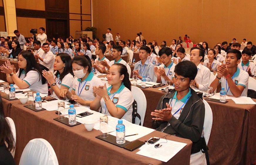ជប៉ុន​​បើក​​ឱ្យ​​កម្ម​​សិ​ក្សា​ការី​​-​ពលករ​​ជំនាញ​​កម្ពុជា​ ទៅ​​សិក្សា​​និង​​ធ្វើ​ការ​​នៅ​​ប្រទេស​​នេះ​​ឡើង​វិញ​